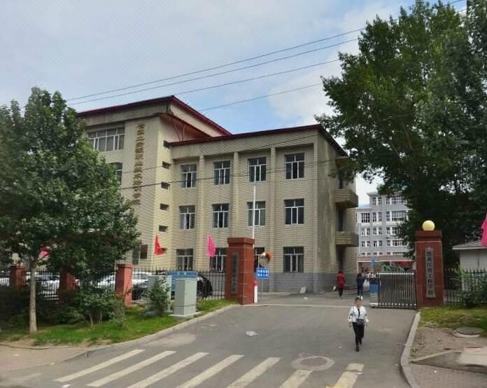 哈尔滨卓琳酒店(哈尔滨金融学院气象台地铁站店)