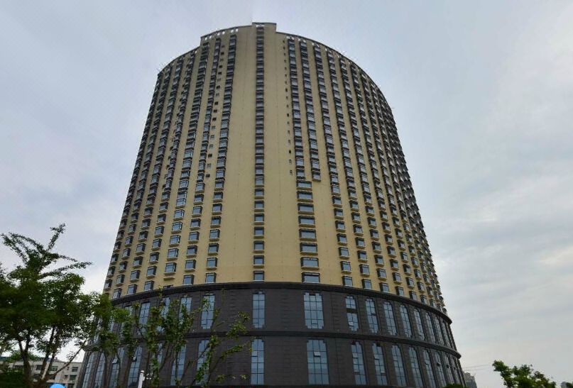 武汉金来亚国际酒店(五环体育中心地铁站店)