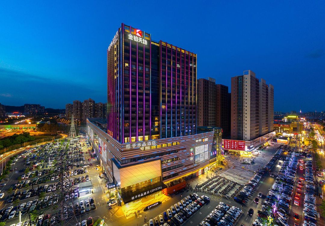 佛山金沙洲金铂天地桔子水晶酒店