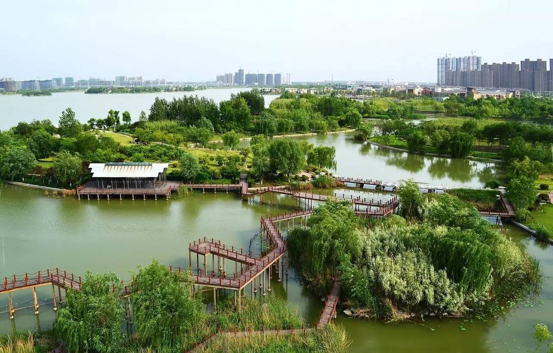 徐州三胞广场矿业大学文昌校区桔子水晶酒店