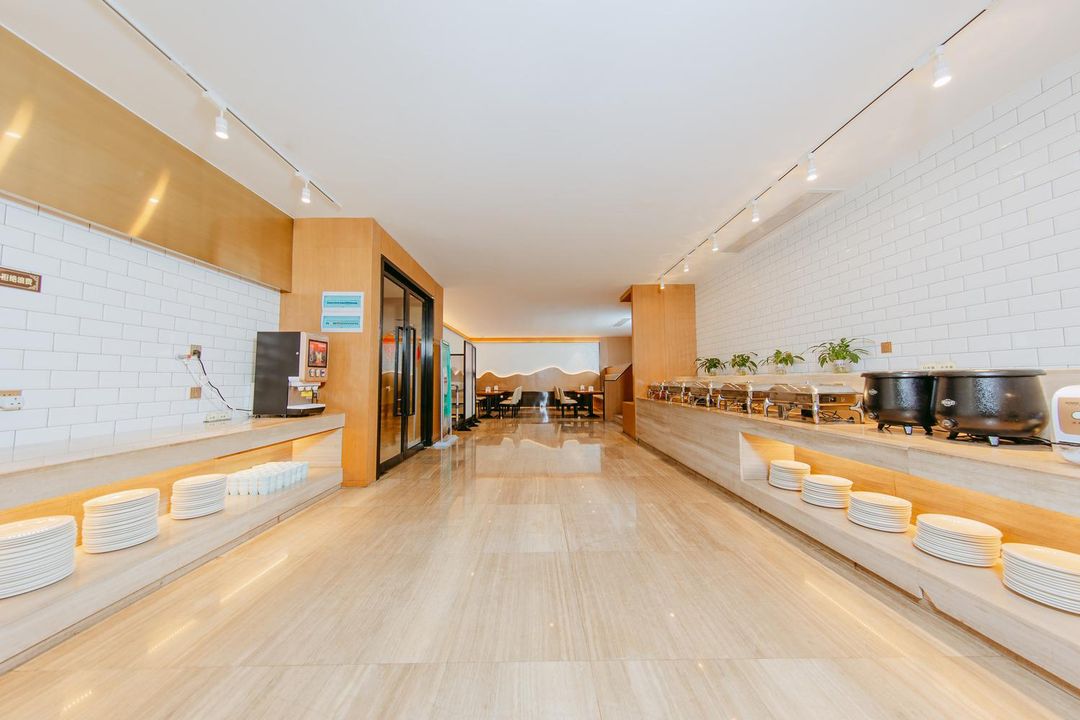 雅美酒店(长沙友谊路地铁站店)