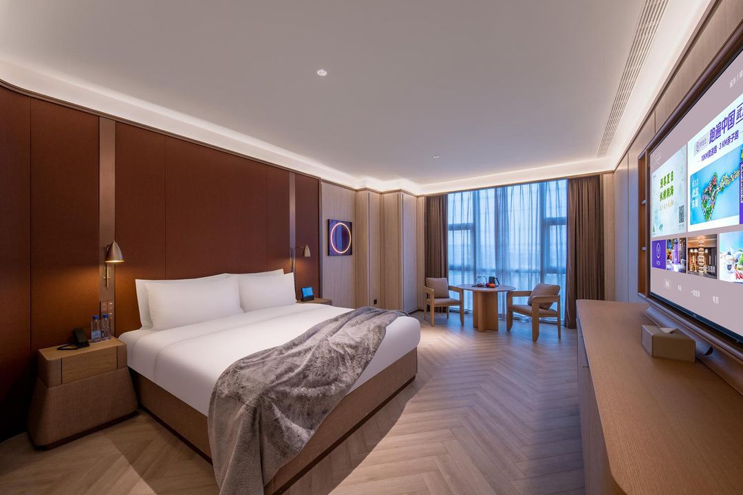 南京江北新区工业大学桔子水晶酒店