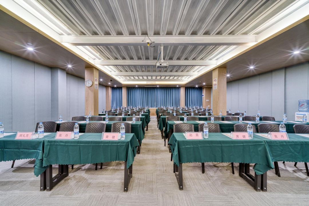 唯庭世纪酒店(上海静安火车站南广场店)