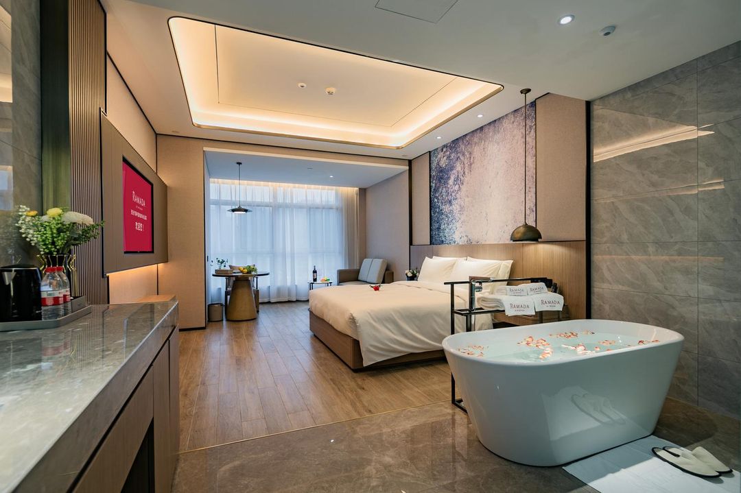 西安浐灞中铁建华美达酒店