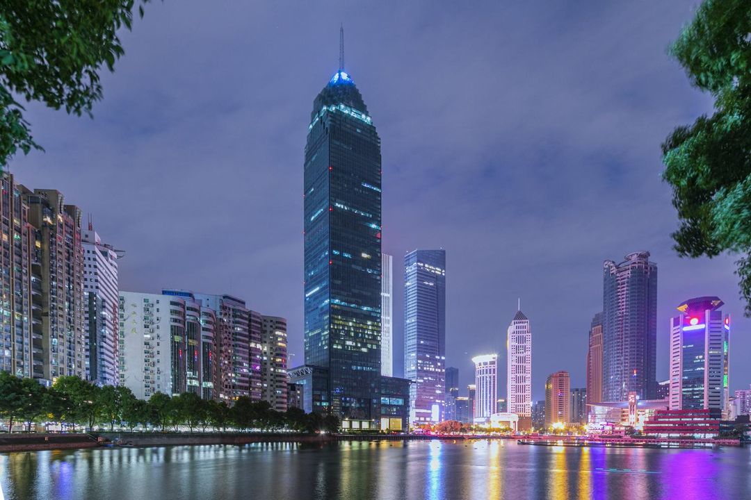 武汉广场汉口金融中心亚朵酒店