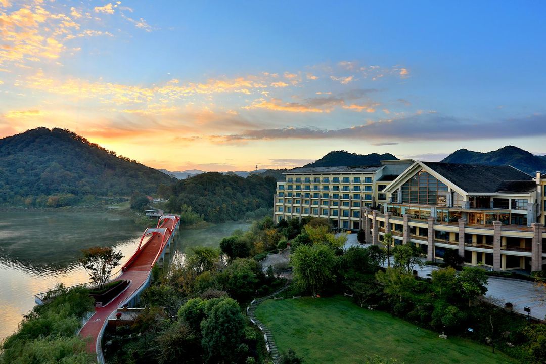 杭州中都青山湖畔大酒店