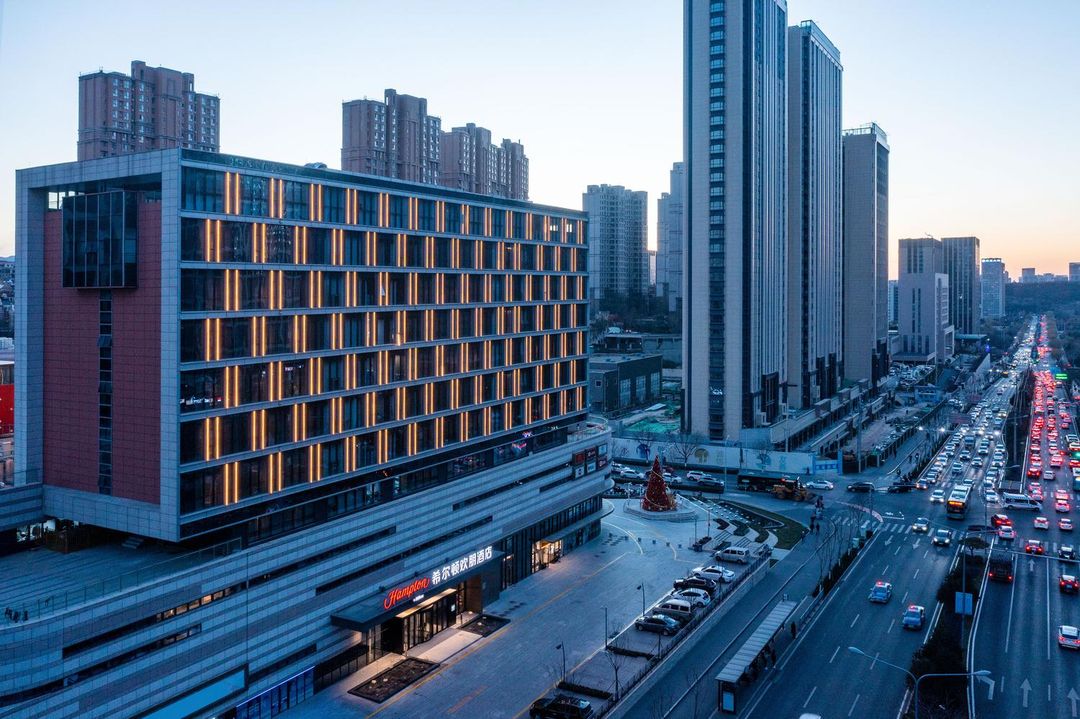 济南奥体中心希尔顿欢朋酒店