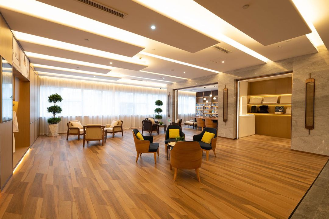 宁波鼓楼天一阁亚朵酒店