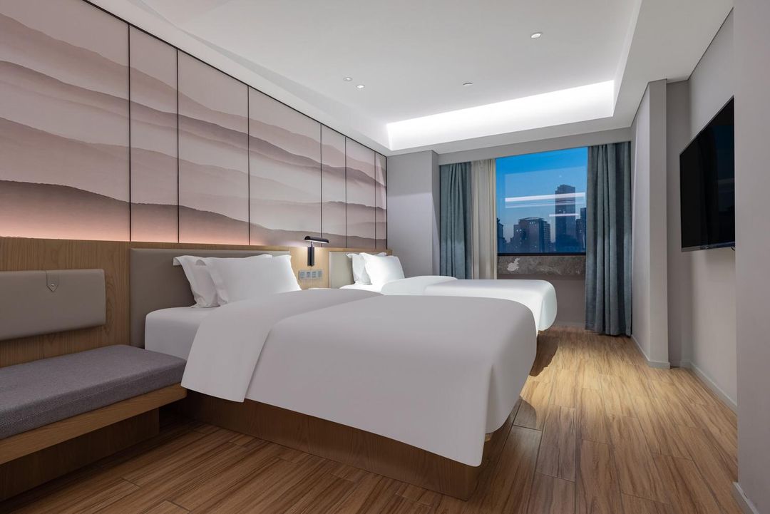 武汉江汉路步行街水云岚酒店