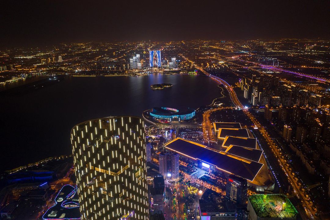 苏州金鸡湖国际博览中心桔子水晶酒店
