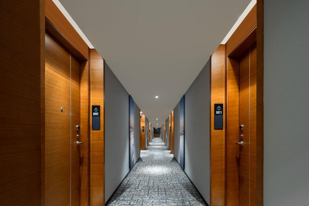 厦门建业路地铁站东渡客运码头亚朵酒店