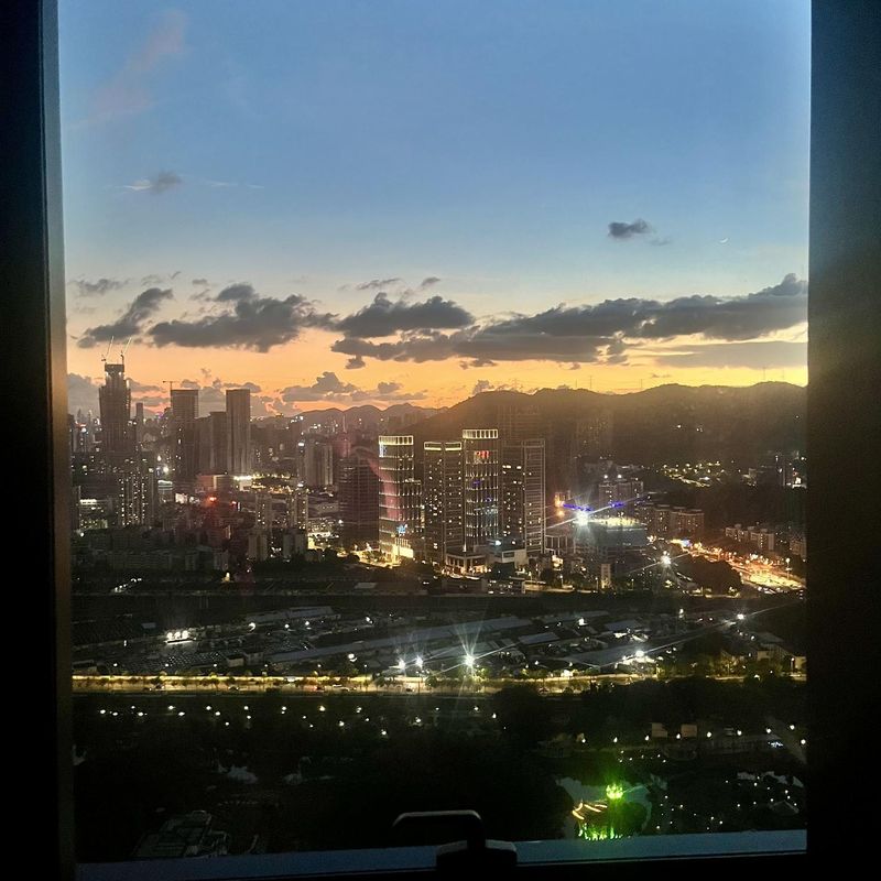 深圳罗湖水贝亚朵S酒店