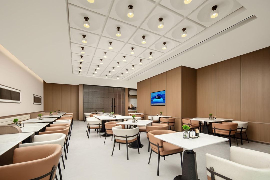 上海国际旅游度假区崇溪路亚朵酒店