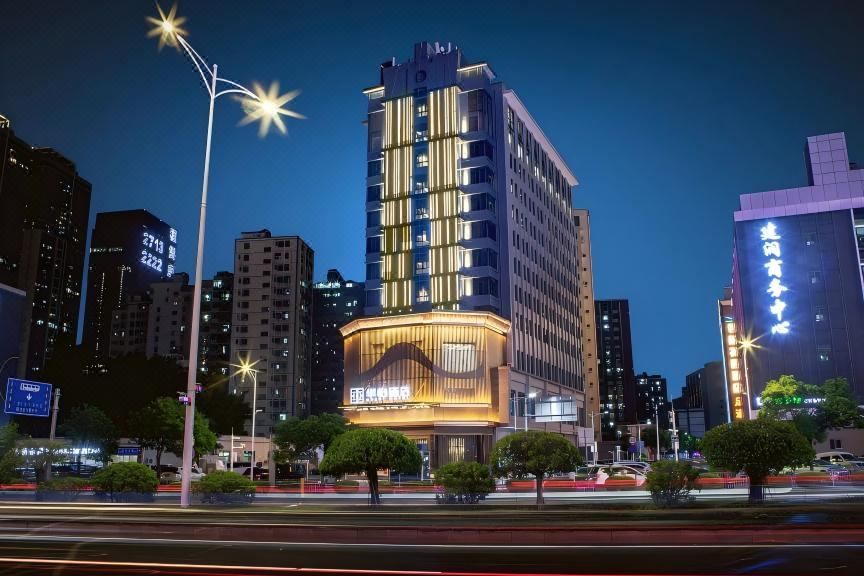 华怡酒店(深圳宝安坪洲地铁站店)