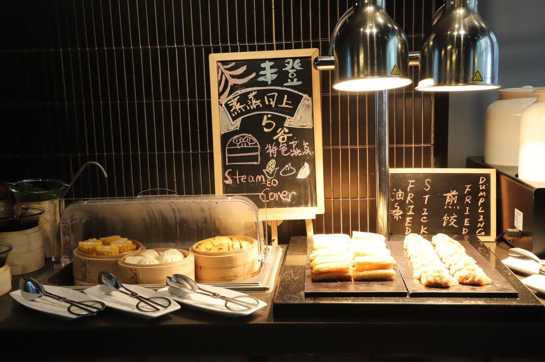 武汉江滩世茂凡象酒店(江汉路步行街店)