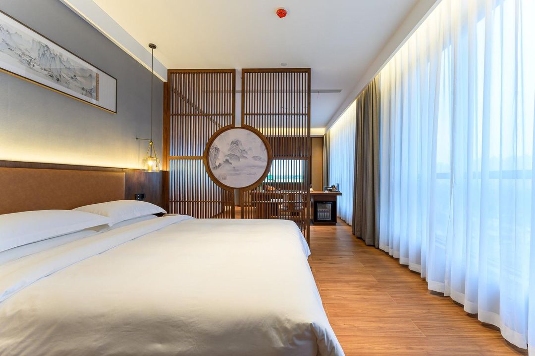 梵朴酒店(贵阳市政府观山湖公园店)