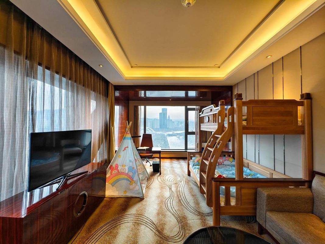 兰州皇冠假日酒店(甘肃国际会展中心甘肃大剧院店)