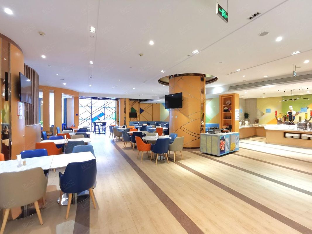 上海镇坪智选假日酒店