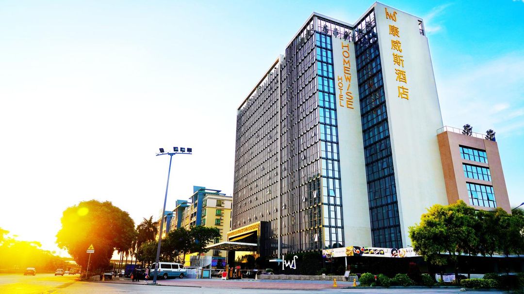 顺德康威斯酒店(容桂轻轨站店)
