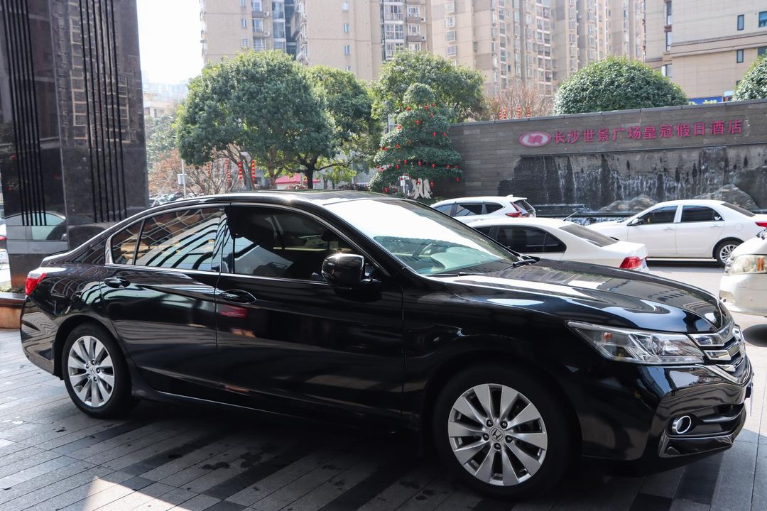 长沙世景广场智选假日酒店(星沙经济开发区店)