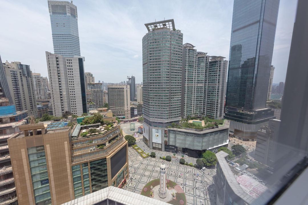 重庆解放碑万豪Moxy酒店