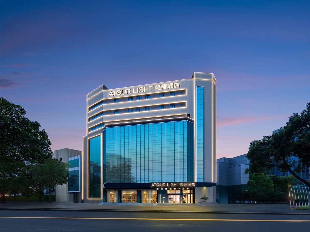 武汉江汉路循礼门地铁站轻居酒店