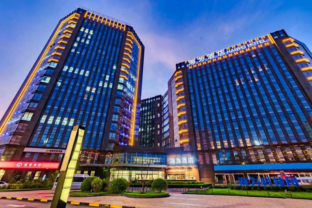 海为酒店(二七万达第二人民医院地铁站店)