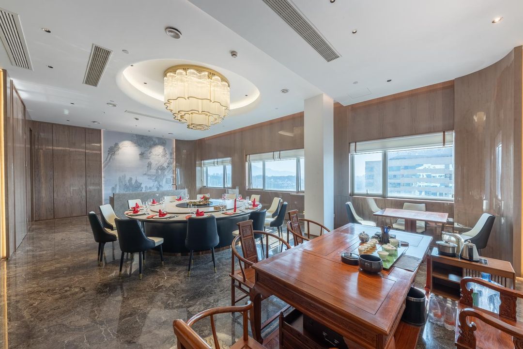 福州西方财富酒店(华林路斗门地铁站店)