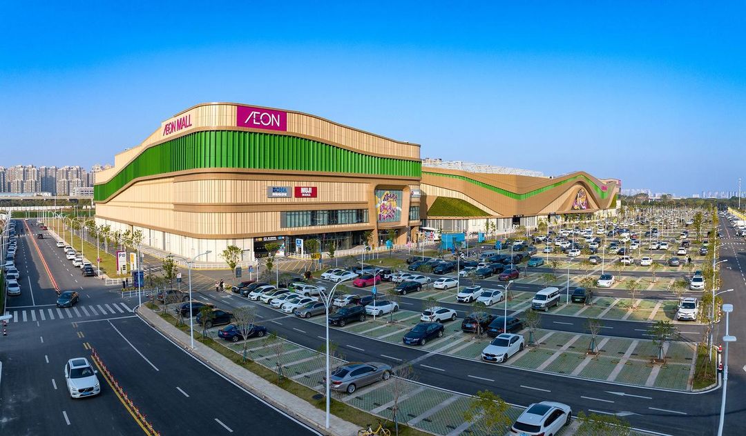 宜尚PLUS酒店(武汉东湖学院大花岭地铁站店)