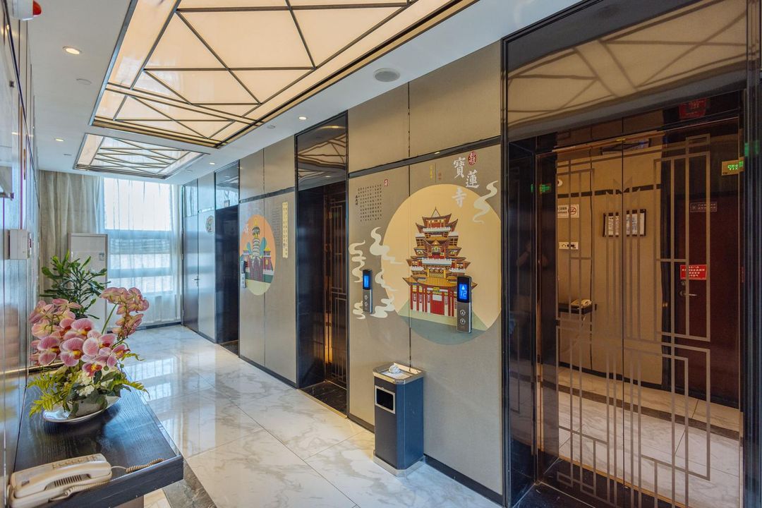 锦江都城酒店(徐州高铁东站金龙湖地铁站店)