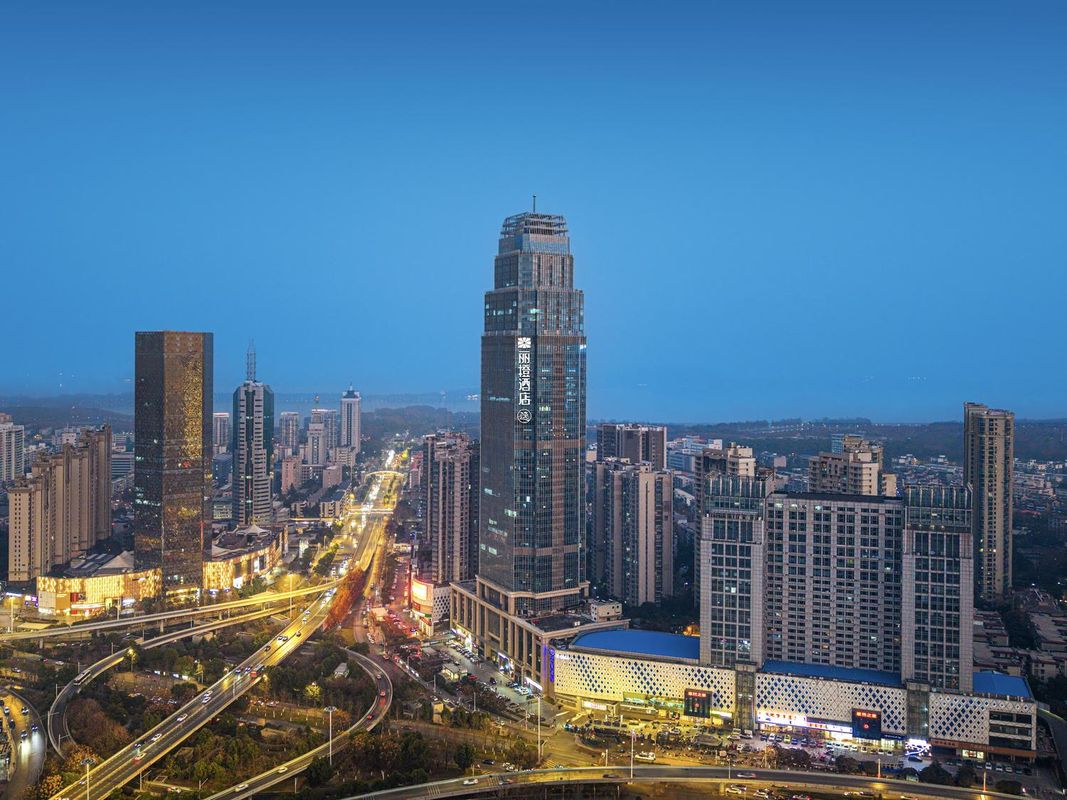 丽橙酒店&middot;逸(武汉东湖岳家嘴地铁站店)