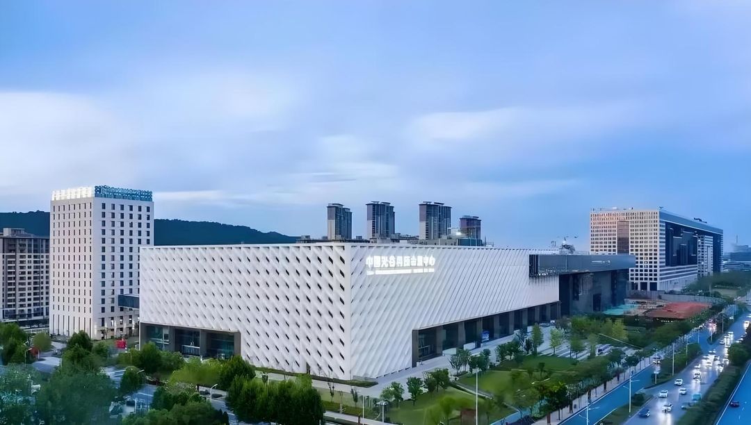 武汉光谷建国璞隐酒店
