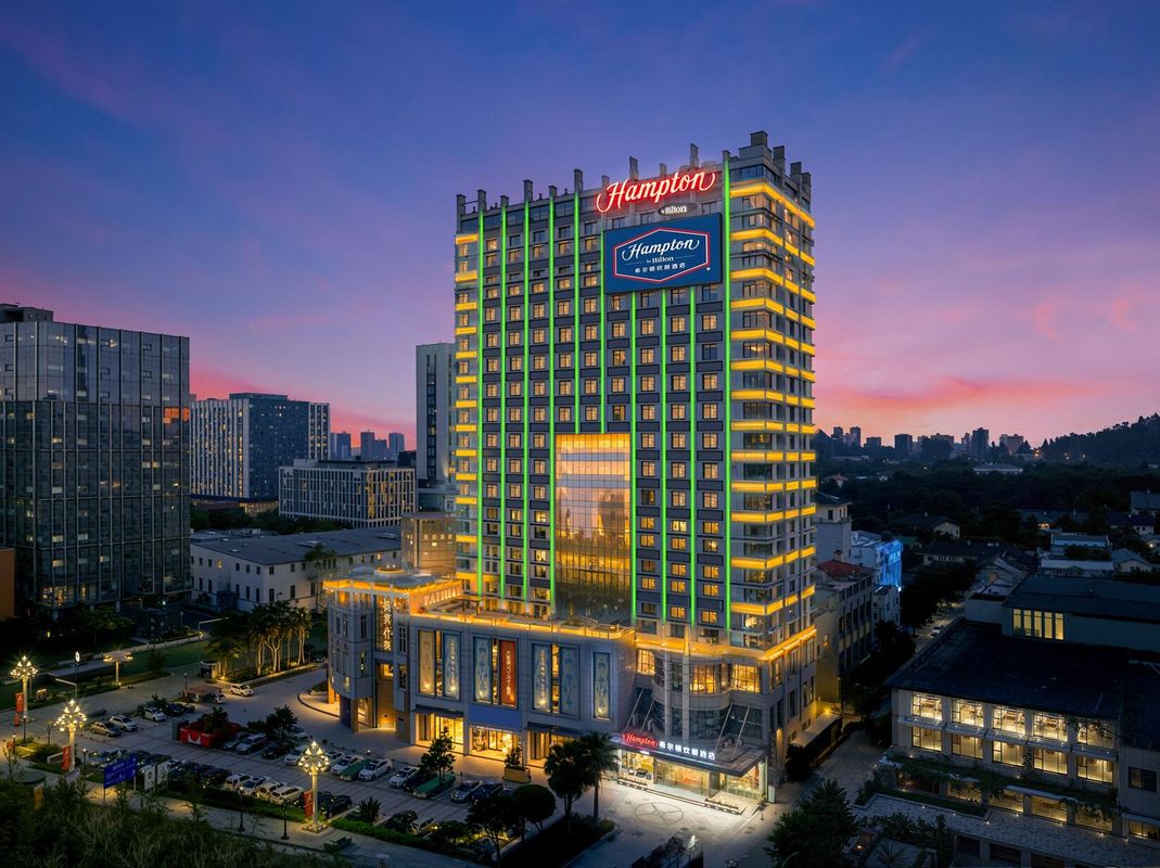 深圳光明希尔顿欢朋酒店
