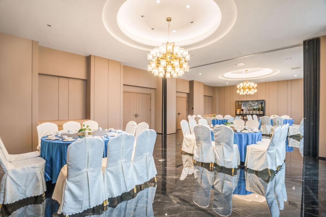 海港丽晶酒店(昆明新亚洲体育城地铁站店)