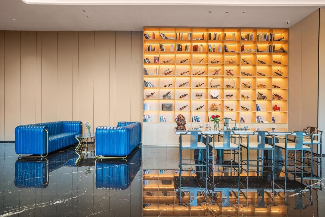 海港丽晶酒店(昆明新亚洲体育城地铁站店)