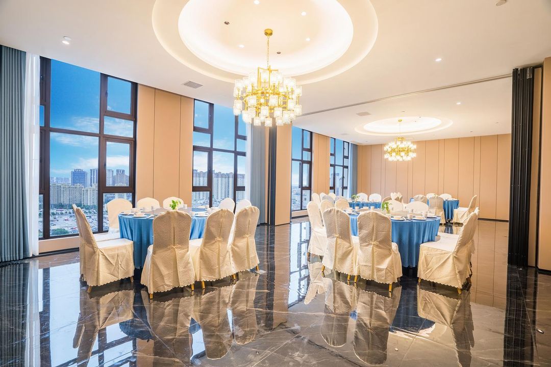 海港丽晶酒店(昆明新亚洲体育城地铁站店)