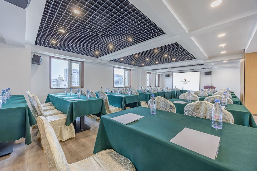 丽呈呈享酒店(钟鼓楼五路口地铁站店)