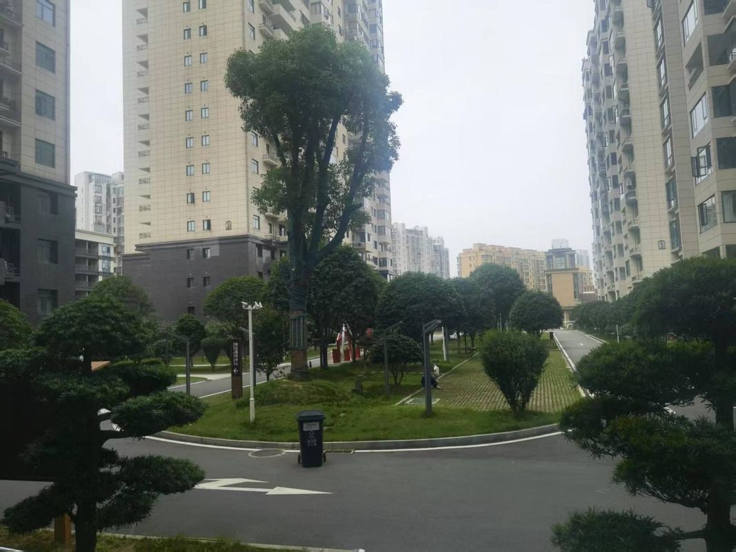 长沙顺天凯美花园酒店(周南中学秀峰山地铁站店)