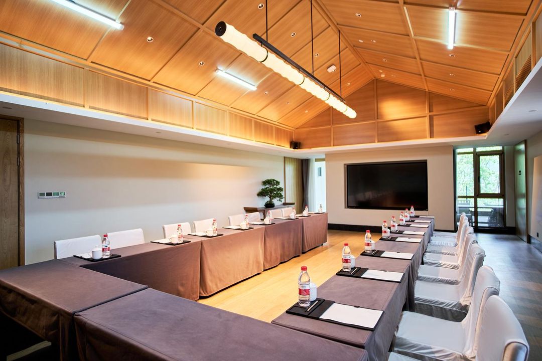 云华四季村大酒店(四门塔景区店)