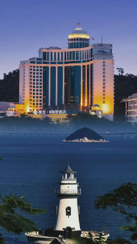 珠海德龙M海景酒店(情侣路海滨泳场店)