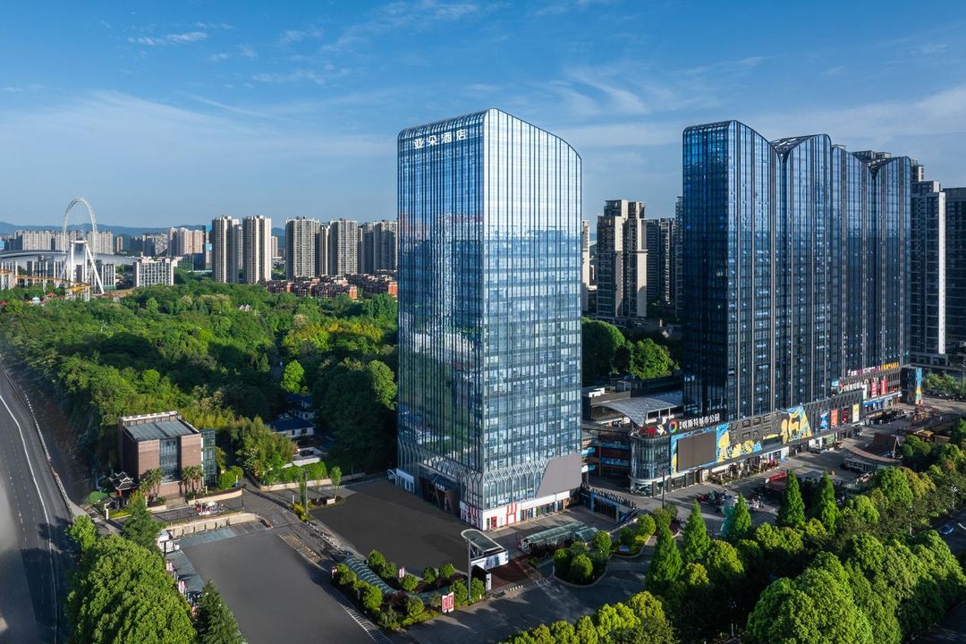 贵阳观山湖万象汇亚朵酒店