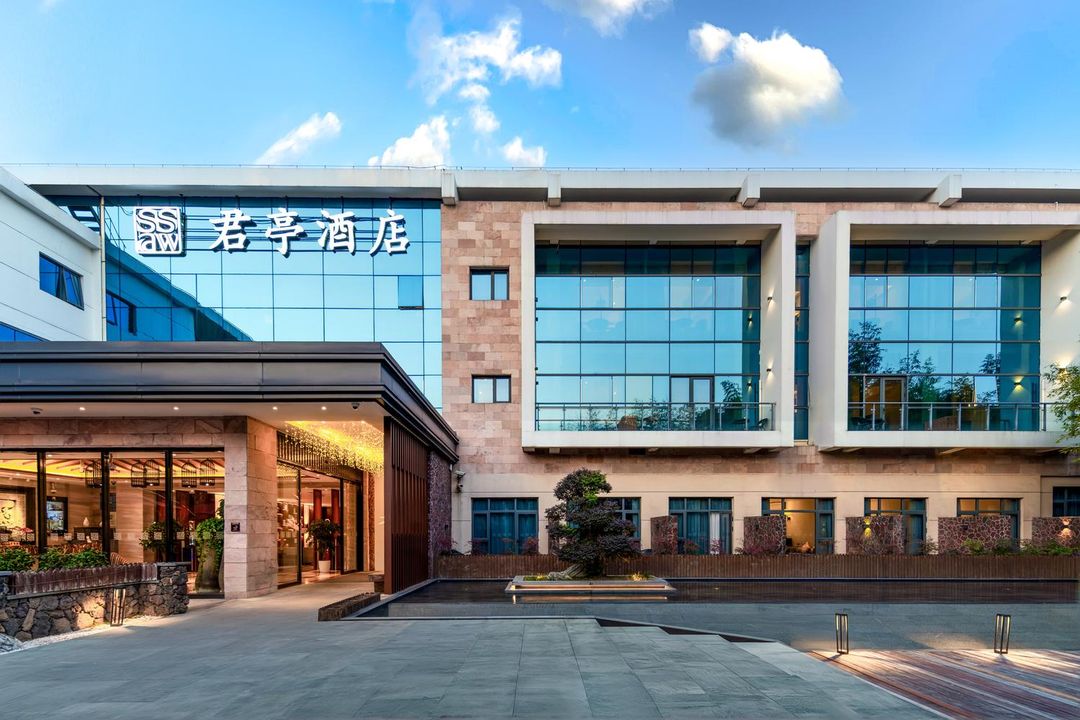 君亭酒店(上海南站桂林路店)