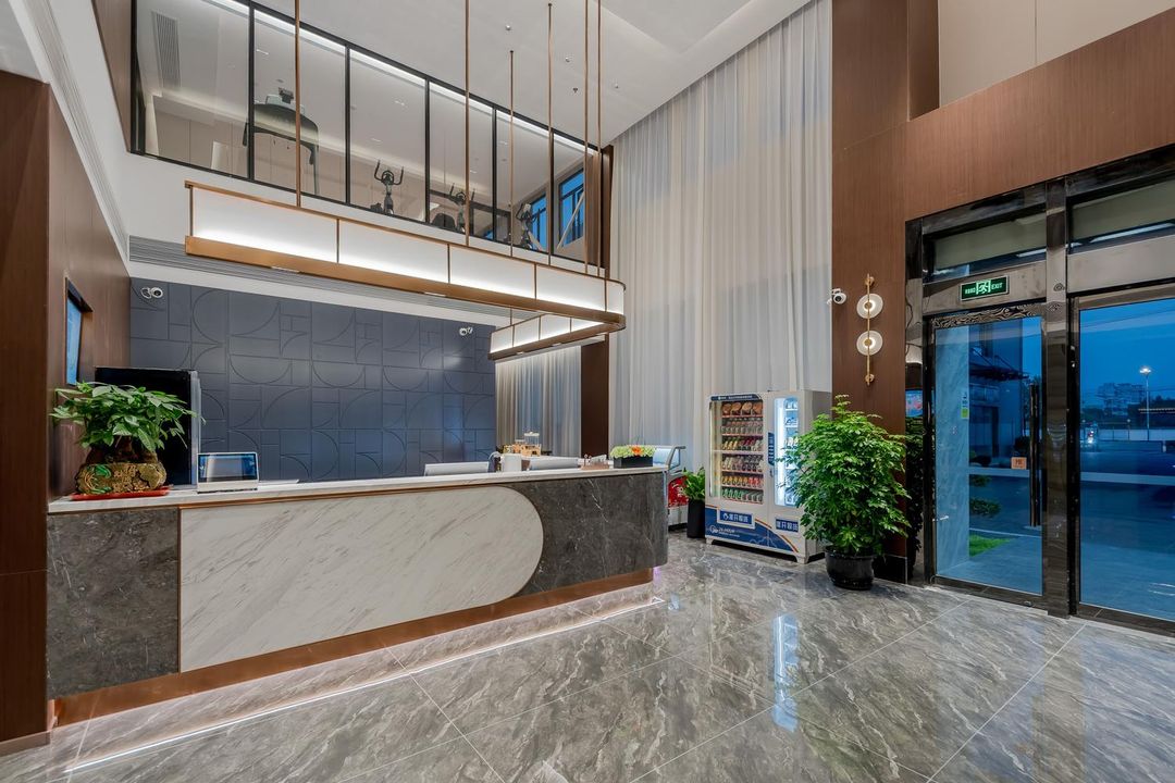 和颐至尚酒店(上海周浦康桥沈梅路地铁站店)