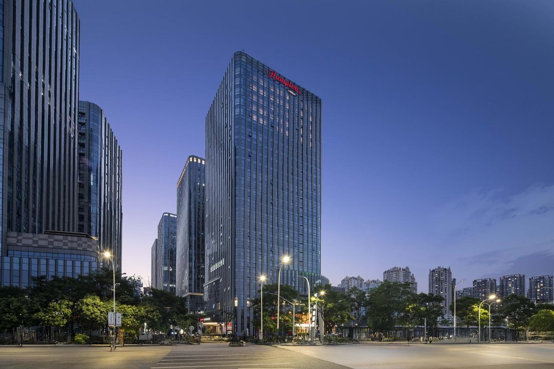 昆明火车站希尔顿欢朋酒店