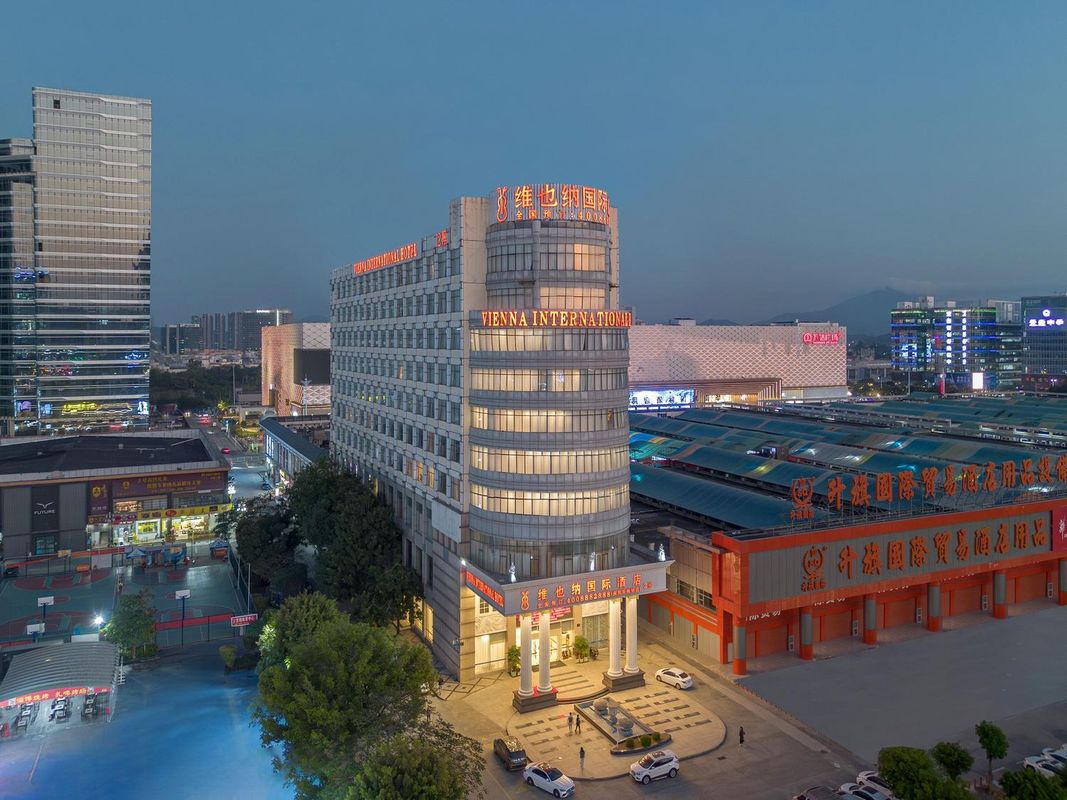 维也纳国际酒店(深圳华南城万达广场店)