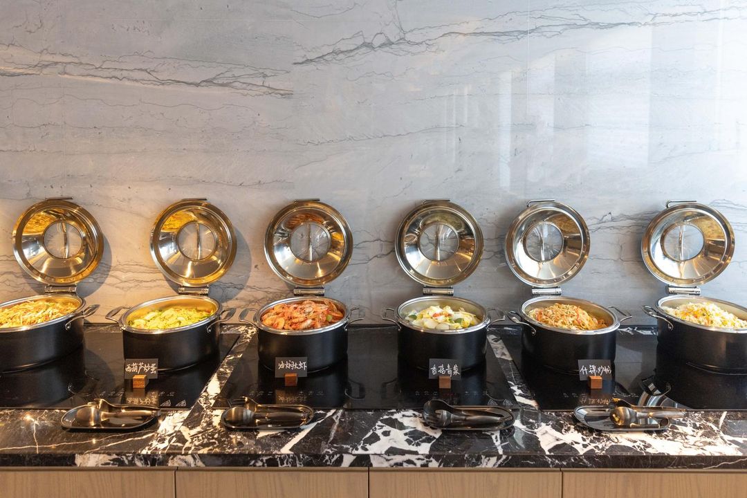 杭州临平龙安湖亚朵酒店