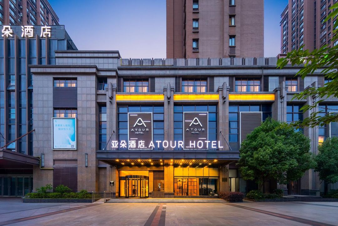 合肥融创乐园高速滨湖时代广场亚朵酒店