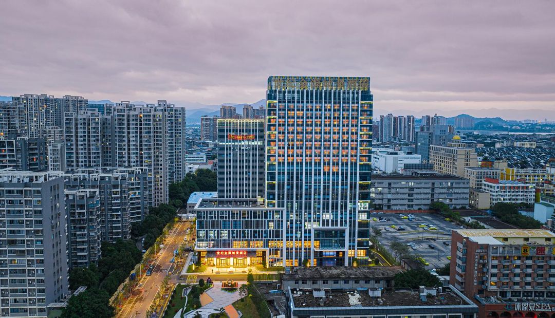 世纪金源域景酒店(福州大学城店)