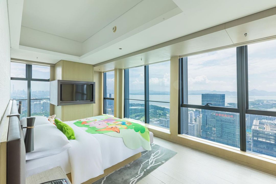 深圳湾万丽酒店