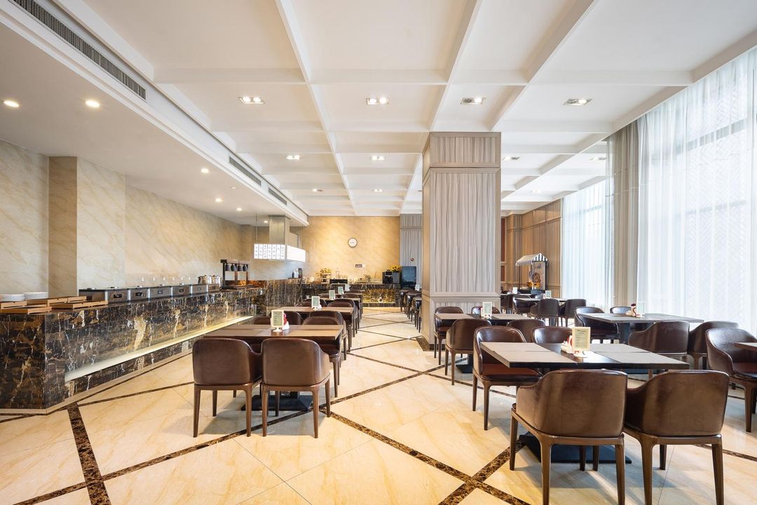 沈阳浦江东方河景酒店(奥体中心地铁站盛京大奥莱店)